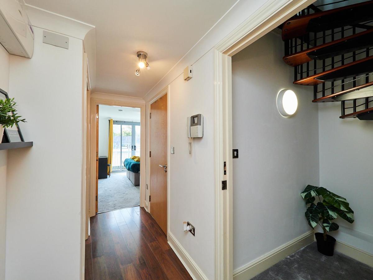 Emerald Suite - Two Story Duplex Apartment - Balcony - Contractors - Family - City Centre - Broadway Plaza - Five Ways - Sleeps 6 Birmingham Exterior foto